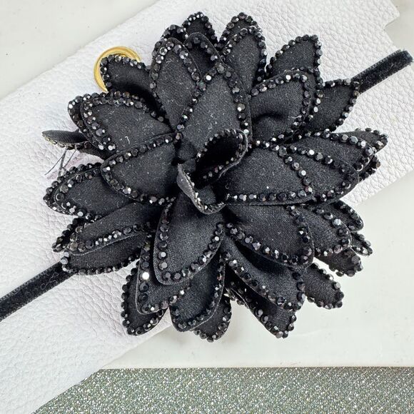 New! Free People Elegant Black Floral Choker Necklace - Picture 3 of 11